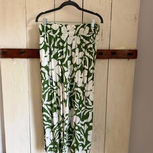 Grace Green and White Patterned Pants